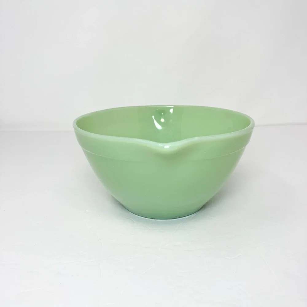 Vintage Anchor Hocking Fire King Jadeite 7.5